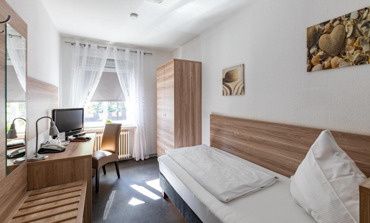 Stadt-Gut-Hotel Grosser Kurfuerst Emden Dış mekan fotoğraf